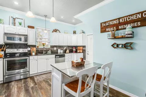 Kitchen - 11190 Borror Rd, Orient, OH 43146 photo 1 of 2