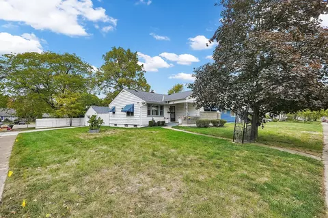 2888 Hampshire Rd, Columbus, OH 43209