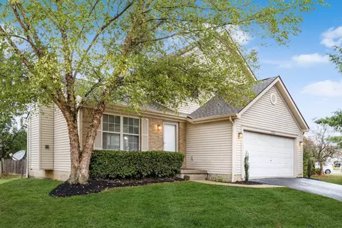 7224 Candlestone Dr, Reynoldsburg, OH 43068
