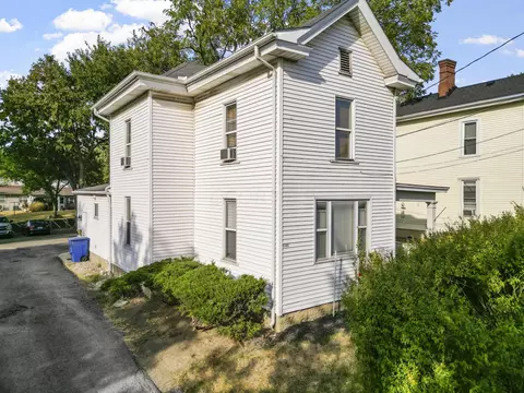 151 E Central Ave, Delaware, OH 43015 photo 2