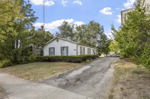 149 E Central Ave, Delaware, OH 43015 photo 3