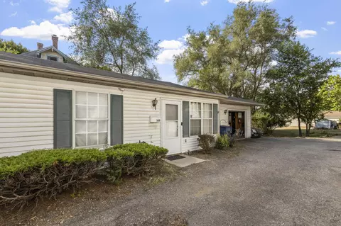 149 E Central Ave, Delaware, OH 43015 photo 4
