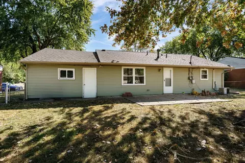 Exterior - 2045 Sturgeon Street St, Springfield, OH 45506 photo 5 of 6
