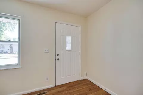 Entry Way - 2045 Sturgeon Street St, Springfield, OH 45506 photo 1 of 1