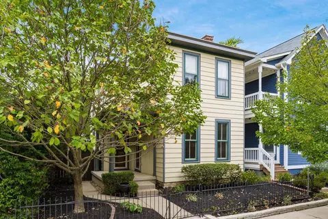 967 Highland St, Columbus, OH 43201