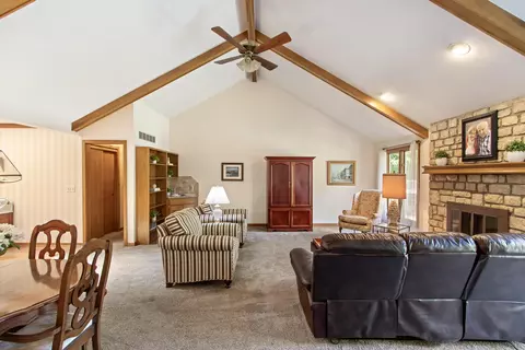 Living - 5306 Roscommon Rd, Dublin, OH 43017 photo 3 of 3