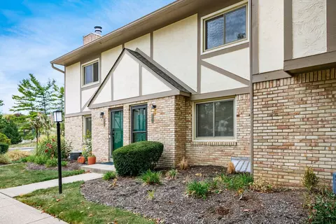 129 Carrowmoor Ct #13, Dublin, OH 43017
