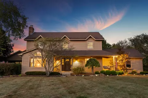 2314 Amity Rd, Hilliard, OH 43026
