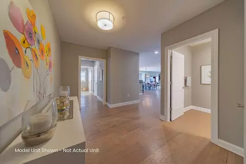 5211 Highpointe Lakes Dr #7401, Westerville, OH 43081