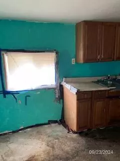 Entry Way - 518 Peddicord Ave, Washington Court House, OH 43160 photo 1 of 3