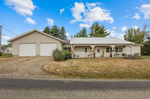 20294 Knox Lake Rd, Fredericktown, OH 43019