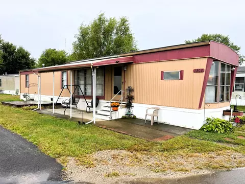 1302 Blocker Dr, Heath, OH 43056
