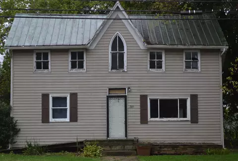 265 W Main St, Tarlton, OH 43156