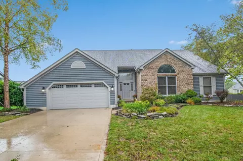 811 Graylock Ct, Galloway, OH 43119