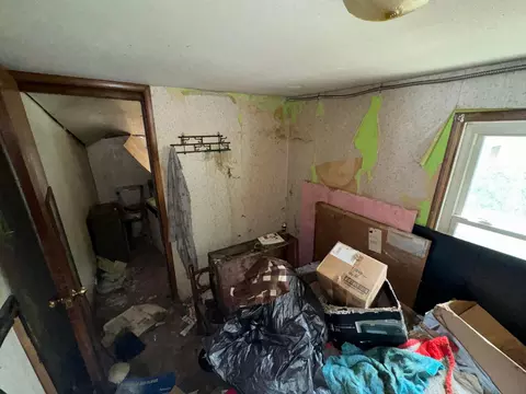 Bedroom - 699 E Mound St, Circleville, OH 43113 photo 1 of 1