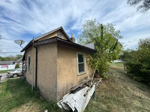Other - 699 E Mound St, Circleville, OH 43113 photo 2 of 5