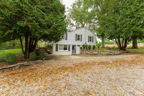 5122 Horseshoe Rd, Delaware, OH 43015