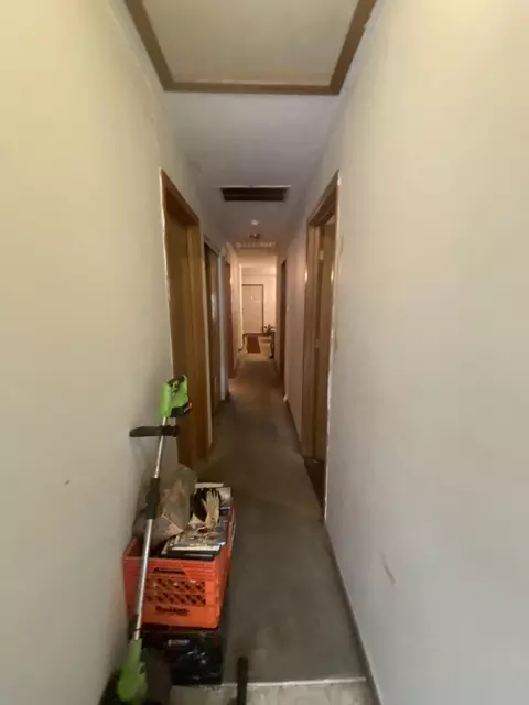 Entry Way - 586 E 2nd Ave, Columbus, OH 43201 photo 4 of 4