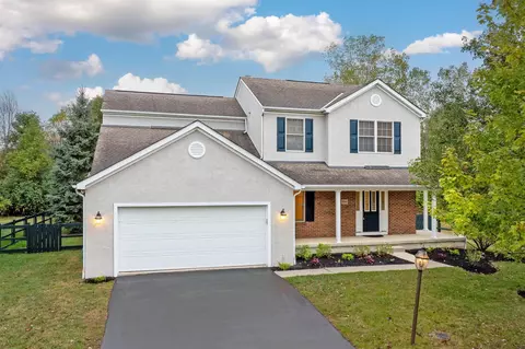 8960 Francine Ln, Powell, OH 43065