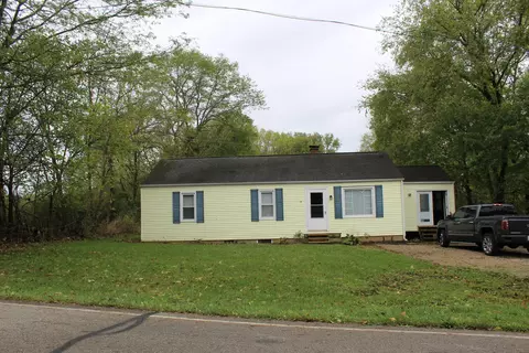 6757 Zane Trail Rd, Circleville, OH 43113