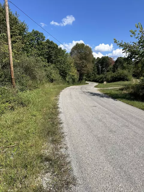 33 Blackfork-firebrick Rd, Oak Hill, OH 45656