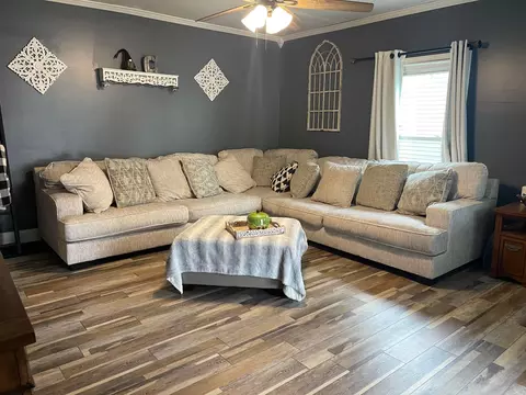 541 Davids St, Marion, OH 43302 photo 2