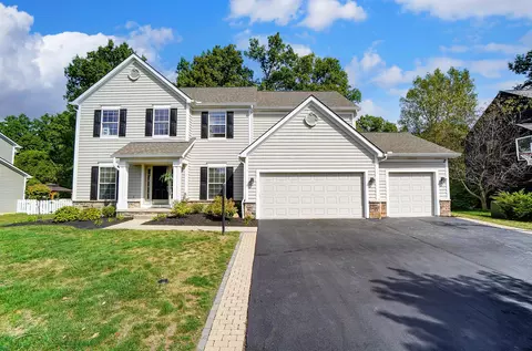 5671 Edgebrook Dr, Galena, OH 43021