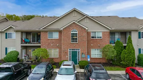 6735 Dorothys Xing, Canal Winchester, OH 43110