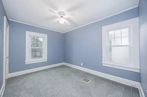 Bedroom - 1000 E 5th Ave, Lancaster, OH 43130 photo 5 of 6