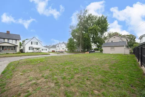 Exterior - 1000 E 5th Ave, Lancaster, OH 43130 photo 15 of 28