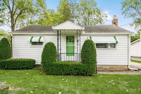 61 E Lincoln Ave, Delaware, OH 43015