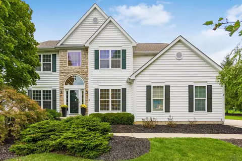 8140 Glenmore Dr, Powell, OH 43065