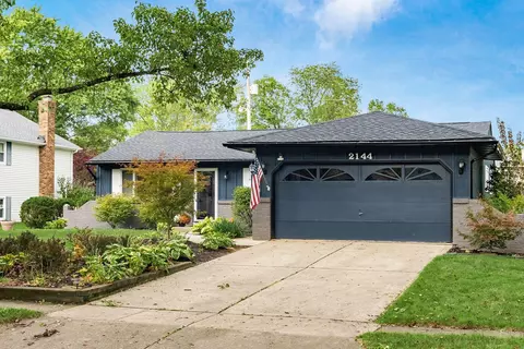 2144 Yellow Pine Ave, Columbus, OH 43229