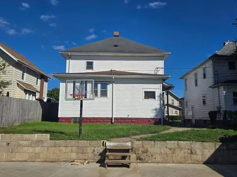 Exterior - 325 Mcclain Ave, Coshocton, OH 43812 photo 5 of 6
