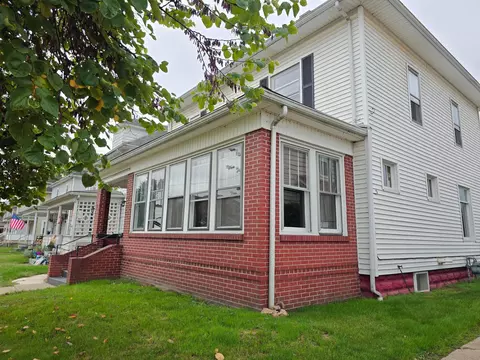 Exterior - 325 Mcclain Ave, Coshocton, OH 43812 photo 3 of 6