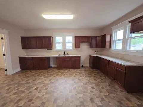 Kitchen - 325 Mcclain Ave, Coshocton, OH 43812 photo 3 of 4