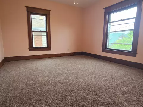 Bedroom - 325 Mcclain Ave, Coshocton, OH 43812 photo 3 of 5