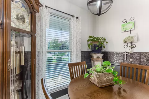 Dining - 1896 Barnard Dr, Powell, OH 43065 photo 2 of 2