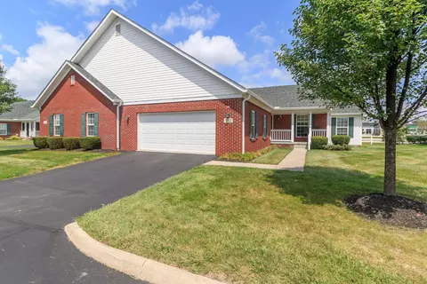 8200 Night Heron Ln, Pickerington, OH 43147