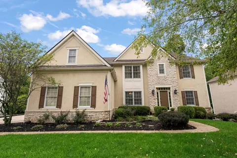 2917 Laura Pl, Lewis Center, OH 43035