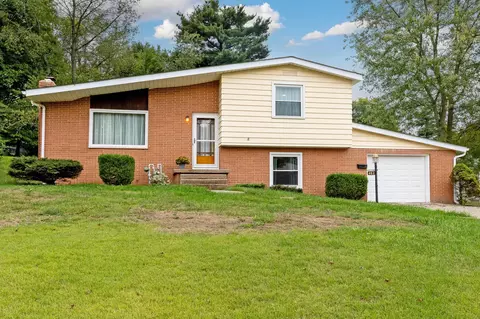 462 Edgemont Rd, Newark, OH 43055