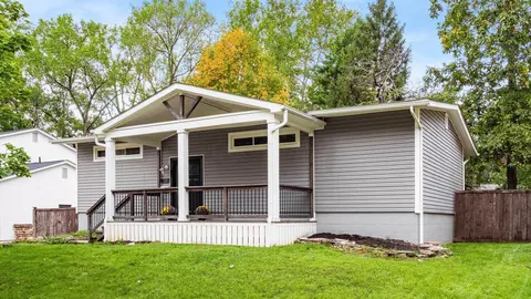 586 Glenridge Pl, Columbus, OH 43214