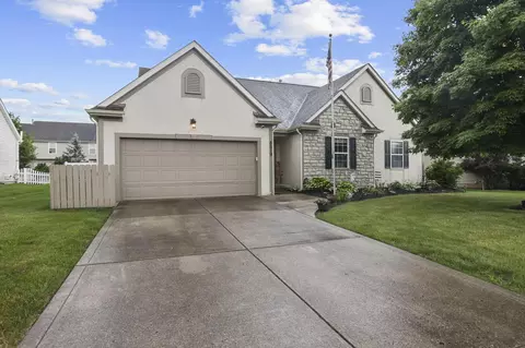 8879 Taylor Woods Dr, Reynoldsburg, OH 43068