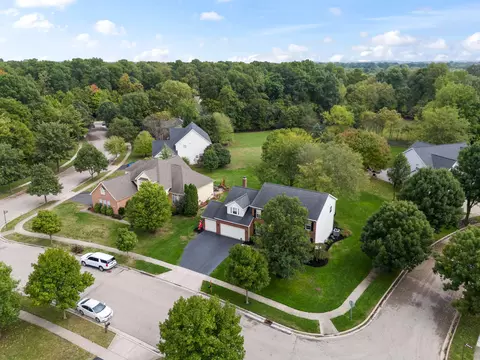 7564 Windsor Dr, Dublin, OH 43016 photo 3