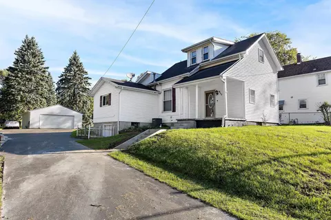 913 Eastern Ave, Bellefontaine, OH 43311