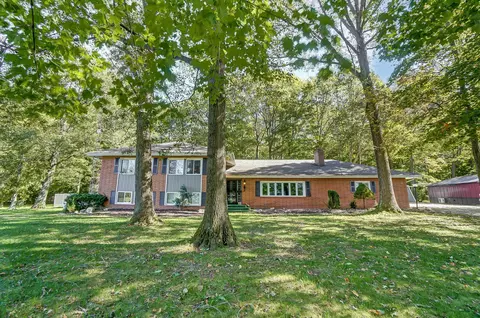 19760 Mudsock Rd, Wapakoneta, OH 45895
