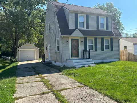 Exterior - 1630 S Burnett Rd, Springfield, OH 45505 photo 3 of 4