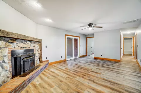 Living - 632 Bowman Rd, Springfield, OH 45505 photo 9 of 9