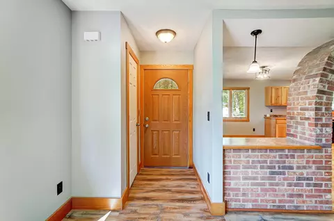 Entry Way - 632 Bowman Rd, Springfield, OH 45505 photo 1 of 5