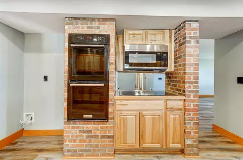 Kitchen - 632 Bowman Rd, Springfield, OH 45505 photo 4 of 5